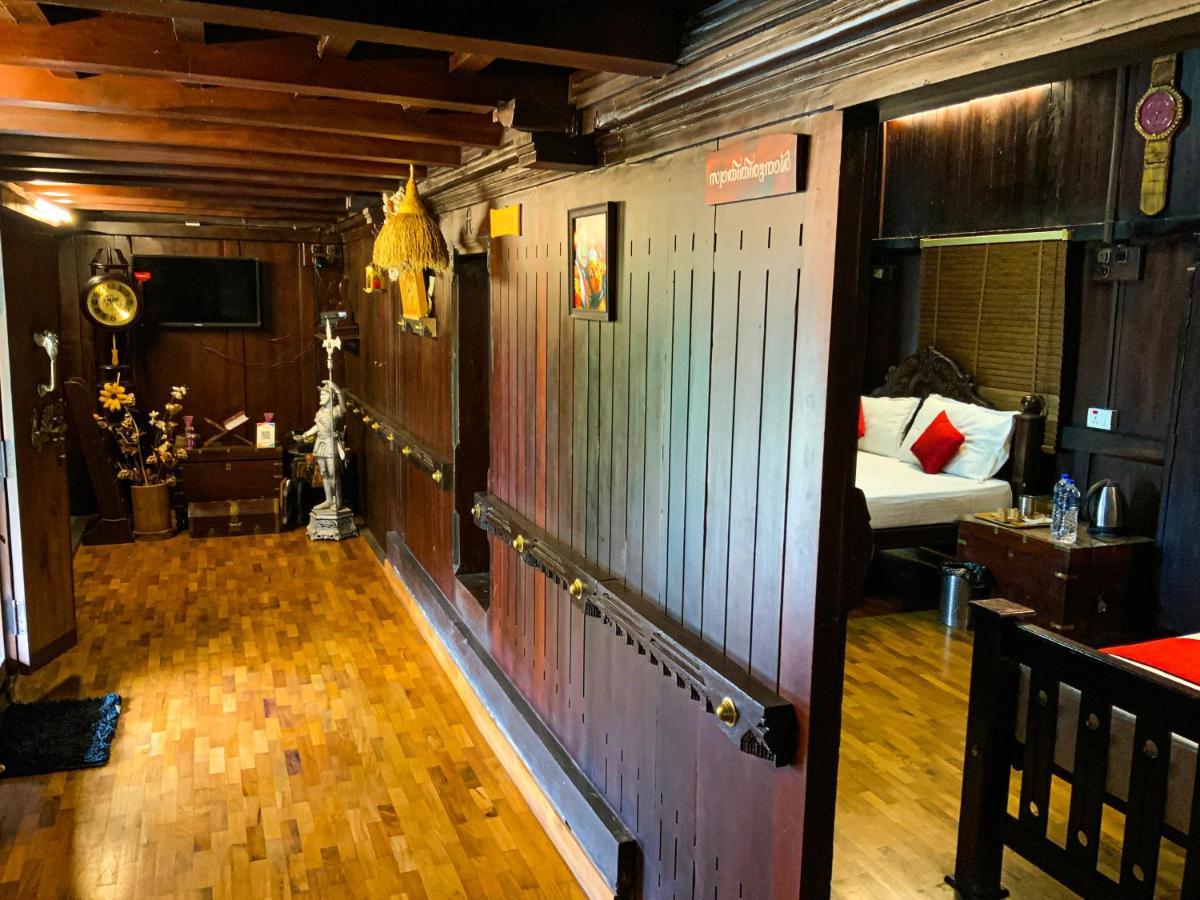 Castillo De Woods , The Private Luxury Villa , 8 Bhk, Vattavada Kottakamboor Eksteriør bilde